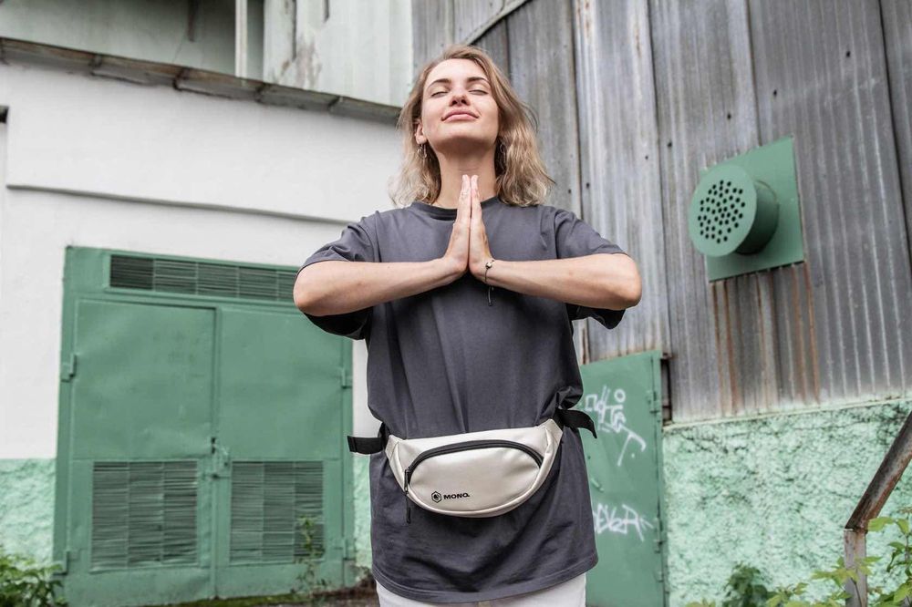 Сумка поясная MONQ Small Buddha Искусственная кожа Жемчужная