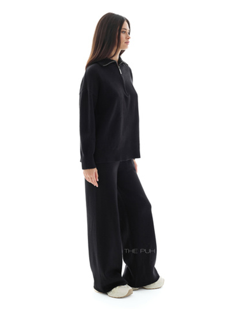 Вязаный костюм с вышивкой в черном цвете