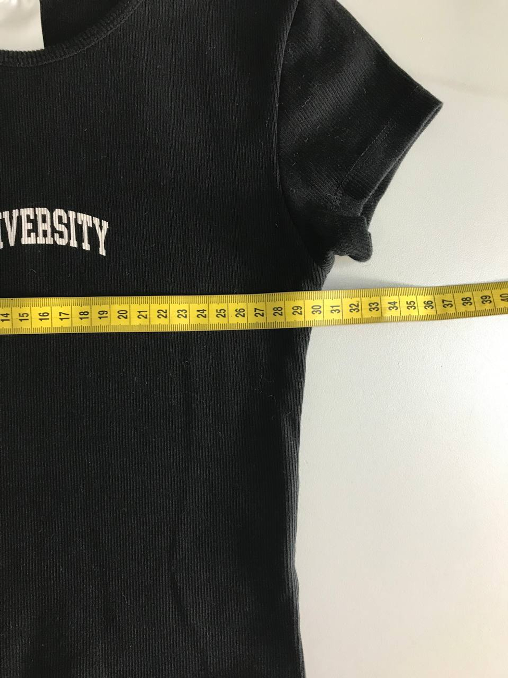 Футболка для базового образа, визуально на 8/9 лет