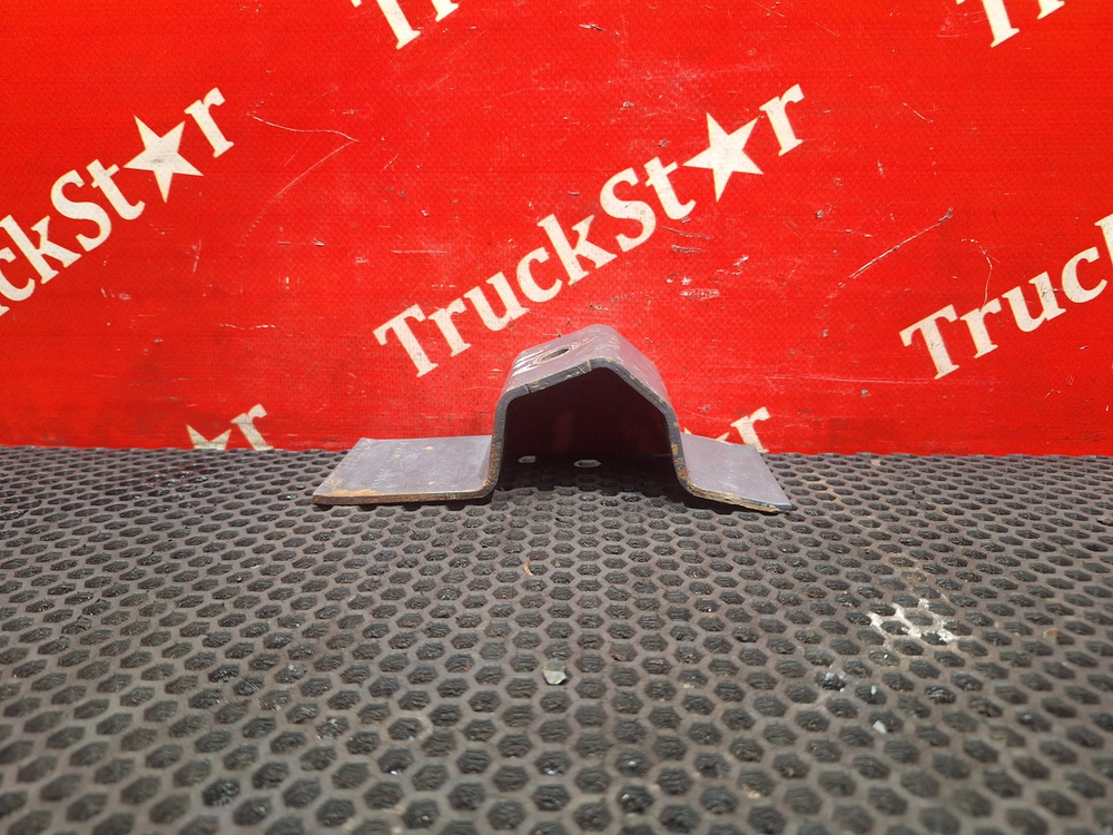 Кронштейн крыла заднего 2018г.