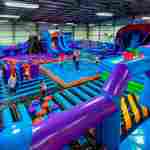 Надувной парк "Поле чудес"