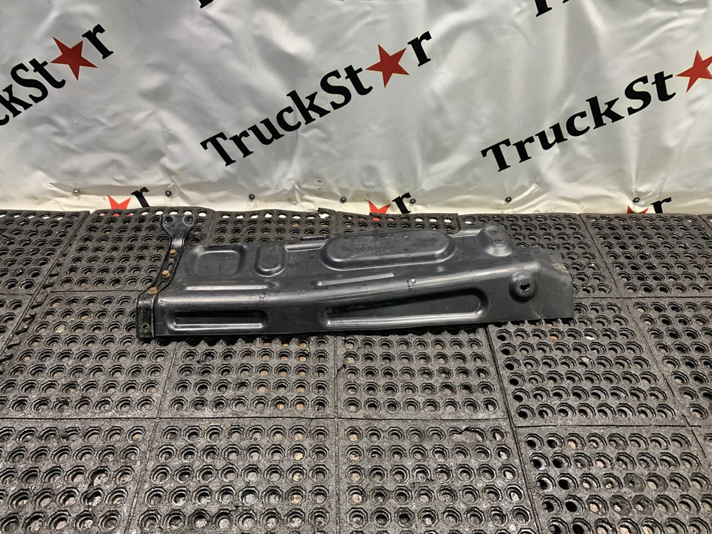 Шумоизоляция двигателя левая 2023г