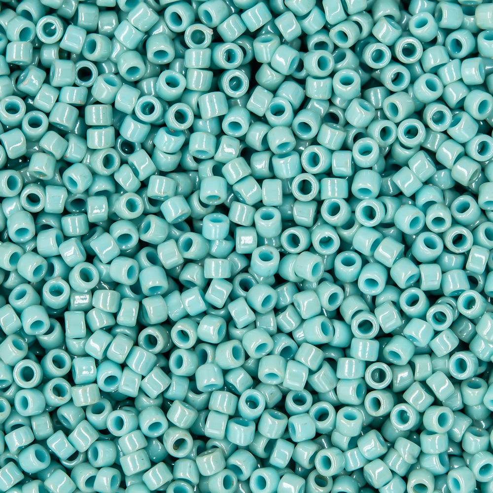 Японский бисер TOHO Treasure (№1611), непрозрачный глянцевый