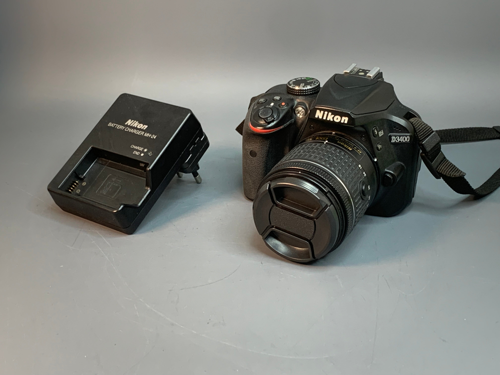 Nikon D3400 Kit AF-P DX 18-55mm G VR 9.500 кадров