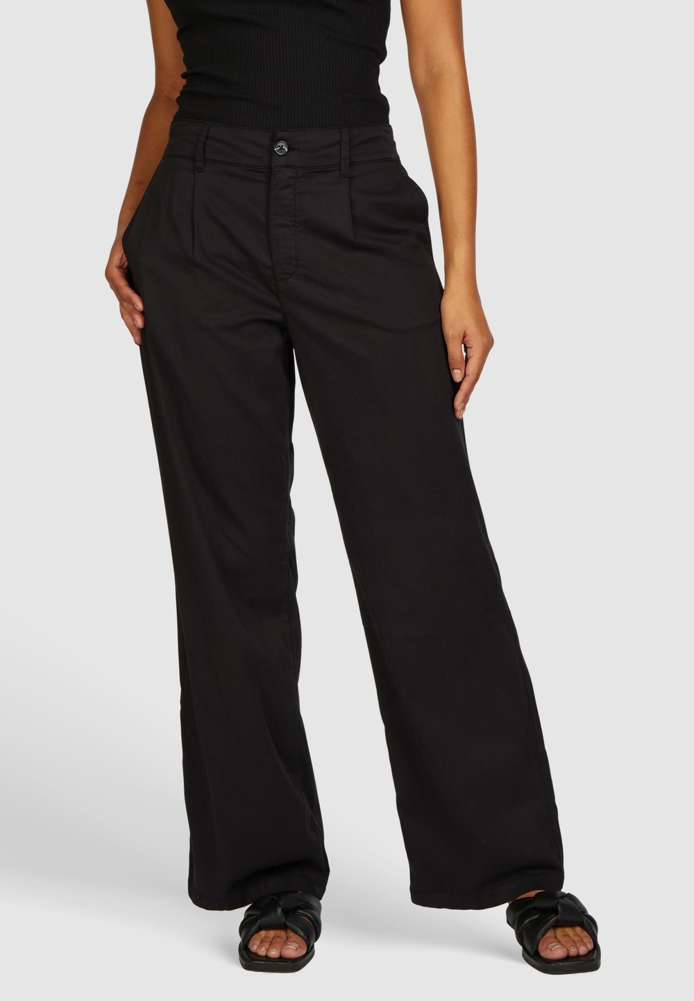 Брюки MARC AUREL 1755 черный прямой крой