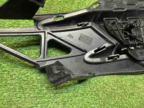 Решетка перед. бампера Mercedes GLE c167 23-нв AMG