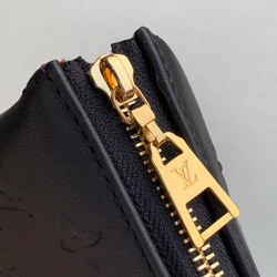 Louis Vuitton Coussin BB