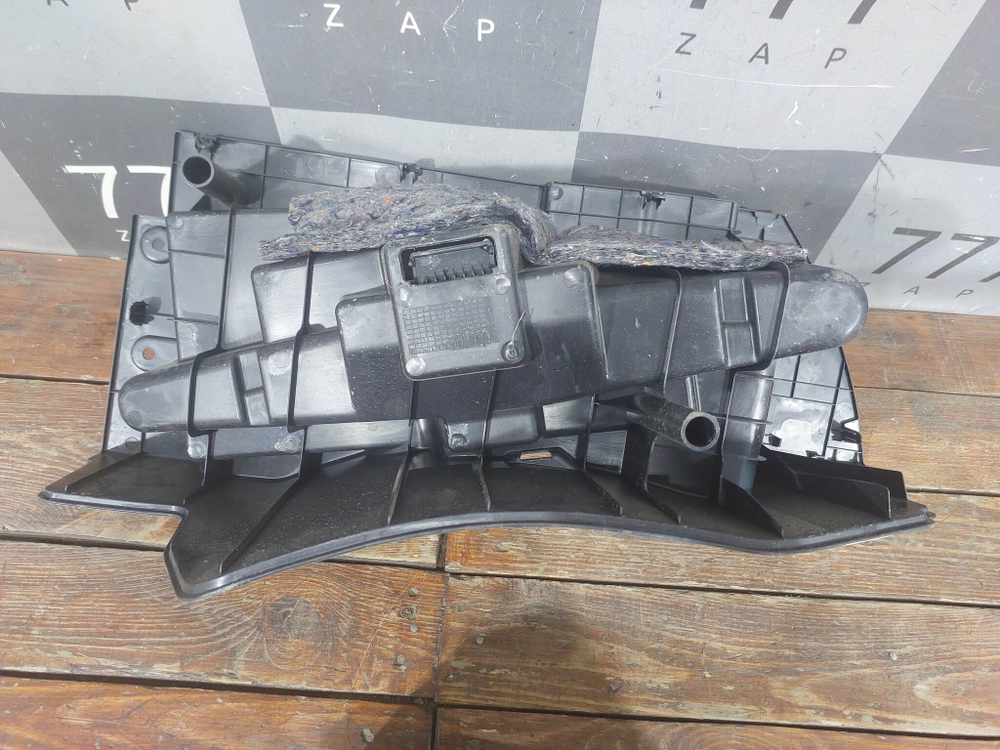 Ящик для инструмента Toyota RAV4 IV (XA40) 15-19 Б/У Оригинал 6499742050