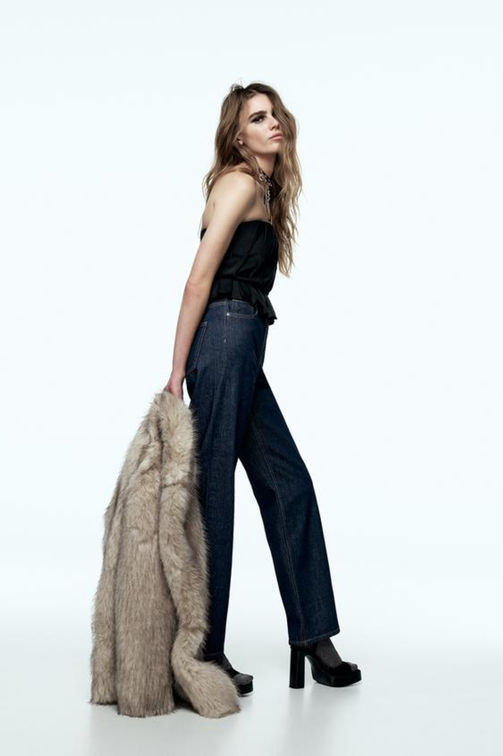 ZARA КРОП-ТОП СО СКЛАДКАМИ, ЧЕРНЫЙ