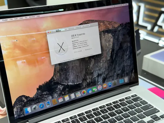 Б/У Ноутбук Apple MacBook Pro 16/512 Gb Silver (C02P910LG9FT)