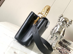 Louis Vuitton Capucines BB