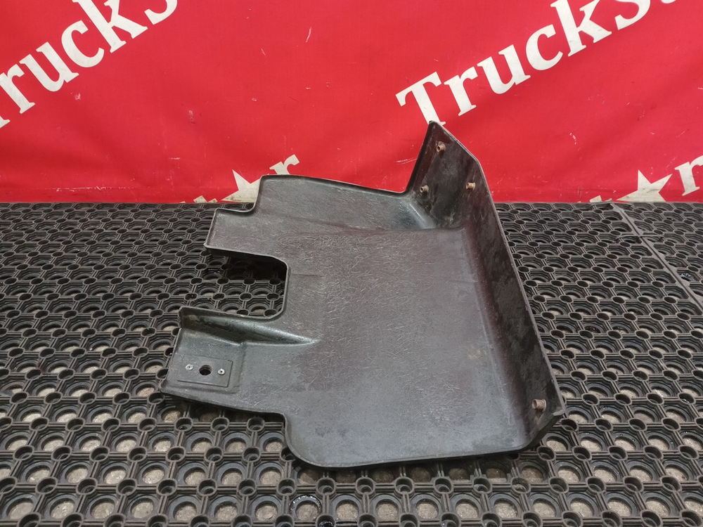 Защита двигателя левая 2020г.