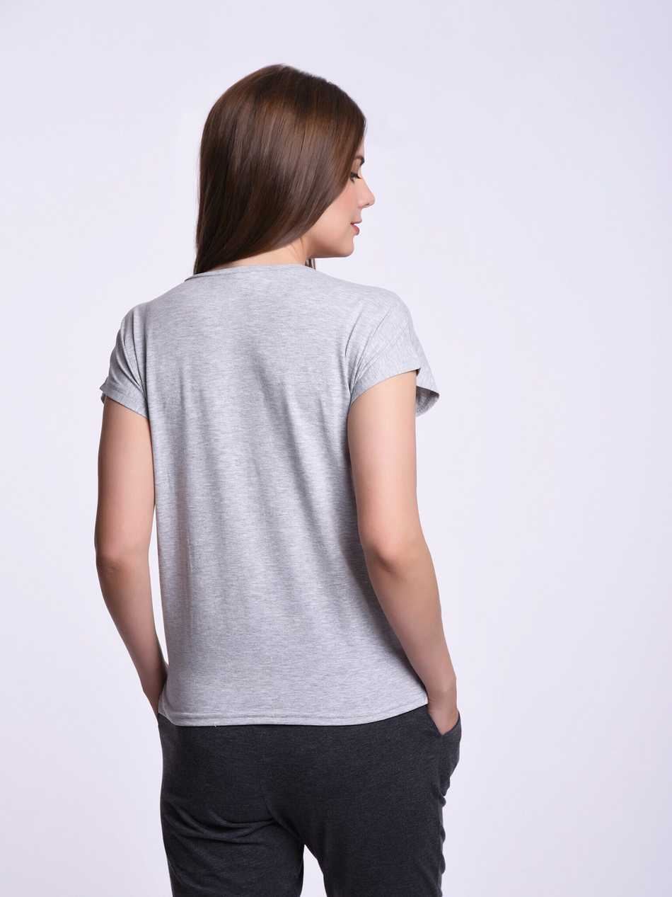 Комплект женский(футболка+капри)