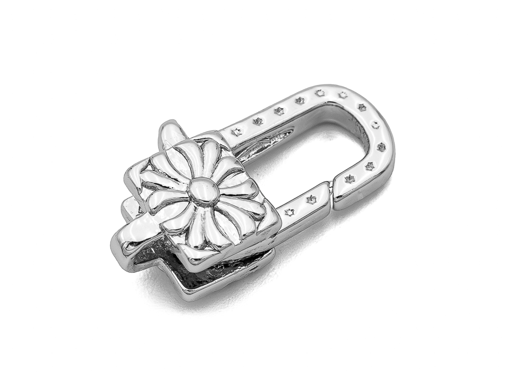 Карабин "Цветок" 17мм