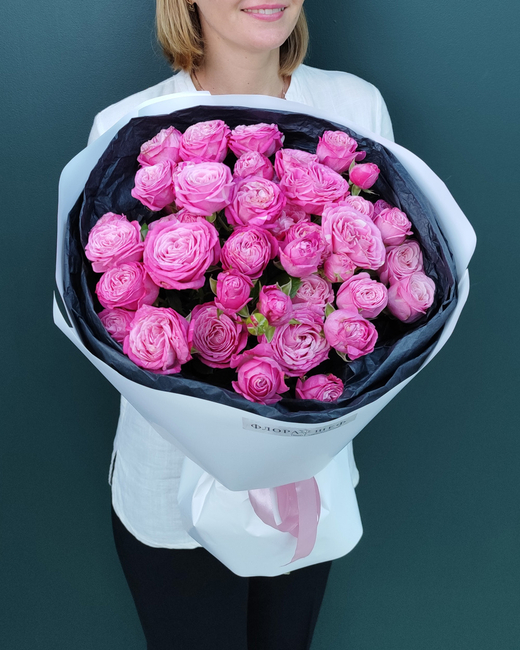 Роза кустовая пионовидная Леди Бомбастик,9 веток(00366)