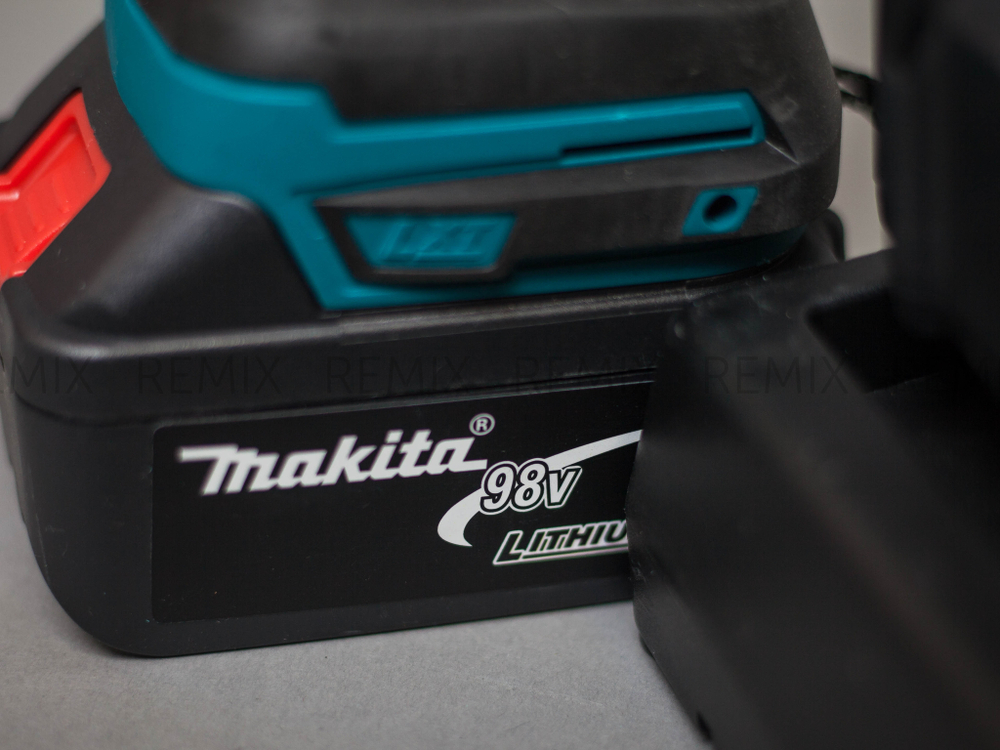 Гайковерт аккумуляторный Makita 98F