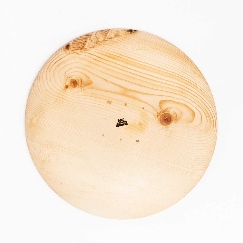 Деревянная тарелка блюдо Art of Siberia из Сибирского Кедра. T108