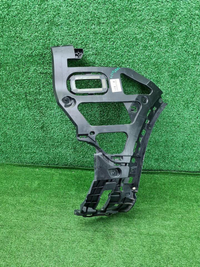 Кронштейн зад. бампера Porsche Cayenne Coupe 19-23