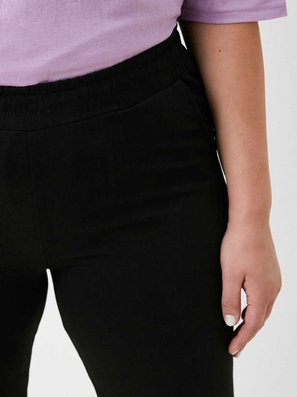 Спортивные брюки