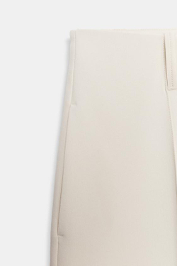 ZARA ПРЯМЫЕ ШОРТЫ С ЗАЩИПАМИ — ZW COLLECTION, БЕЖЕВЫЙ