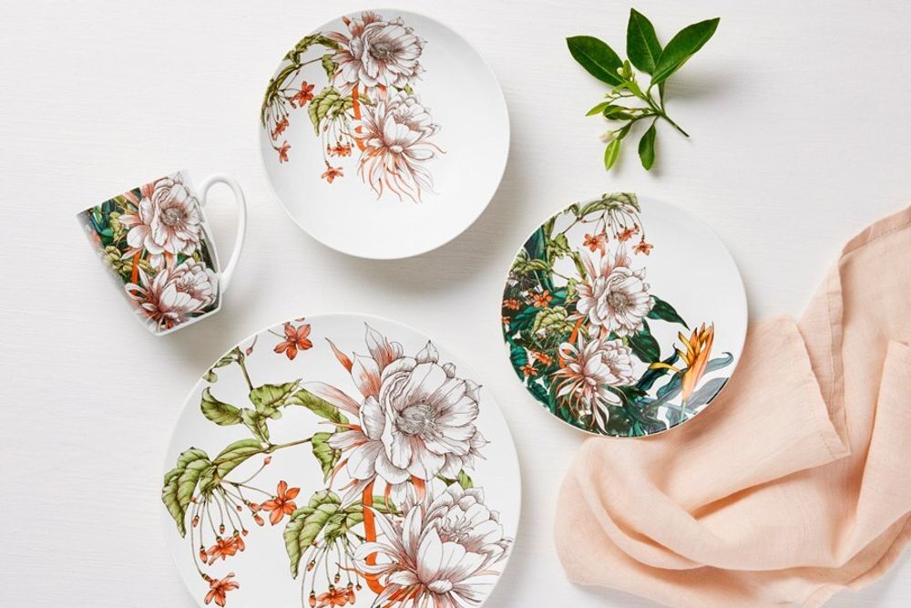 Фарфоровая обеденная тарелка Тропические цветы MW413-II0088, 27.5 см, белый/декор