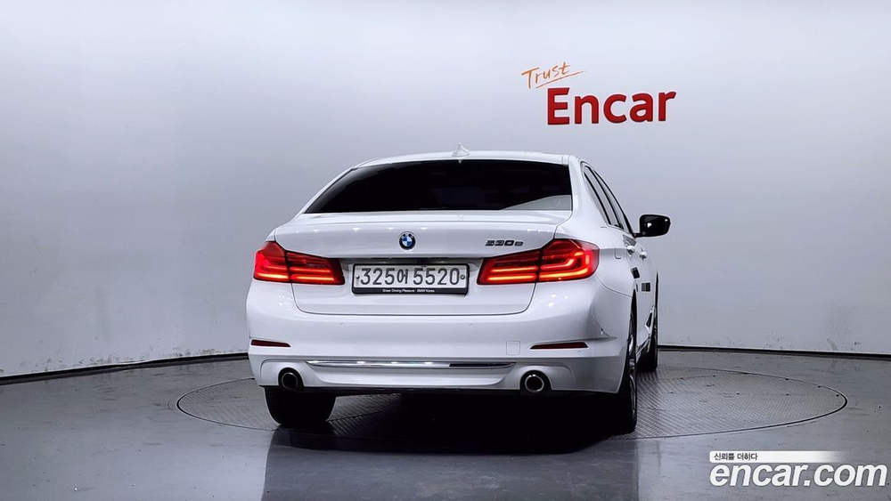 BMW 5 Series (G30) 530e Luxury (05.2020)