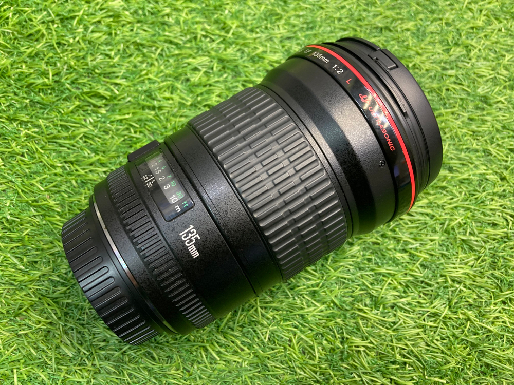Canon EF 135mm 2L USM