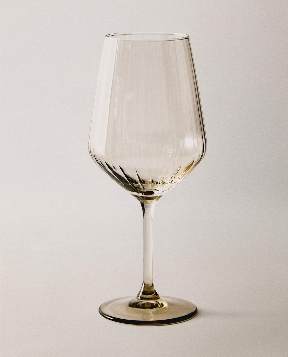 Zara Home бокал из стекла, цвет серый, 21.7 см
