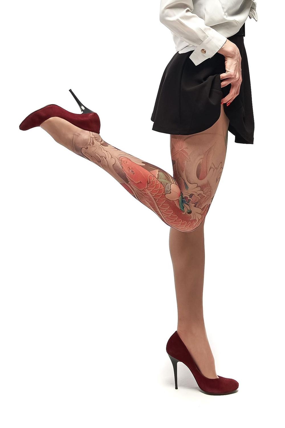 Колготки с принтом в виде красного карпа кои на правой ножке (Размер: S-M-L) (Цвет: бежевый)