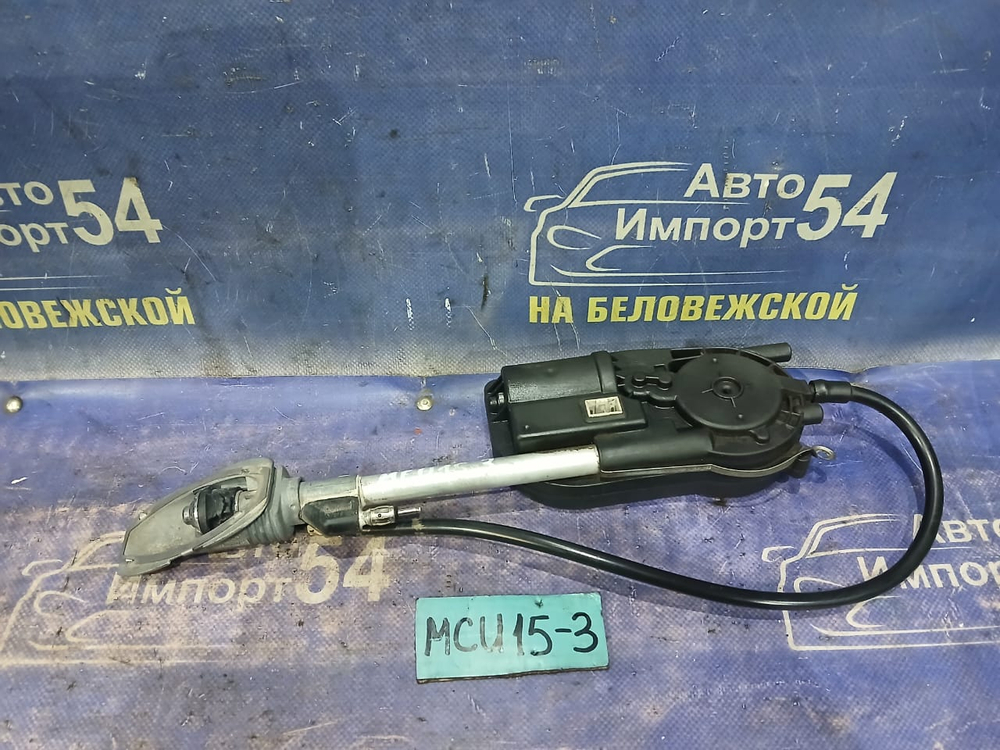 Антенна TOYOTA HARRIER 2000