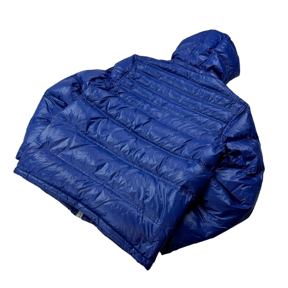 Пуховик Guess