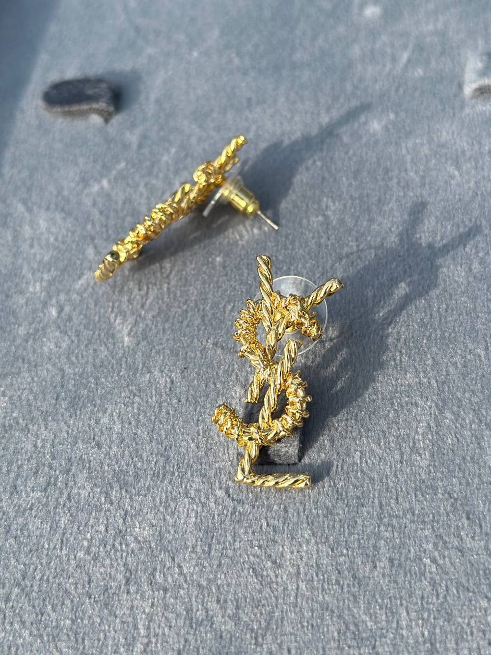 Серьги Yves Saint Laurent