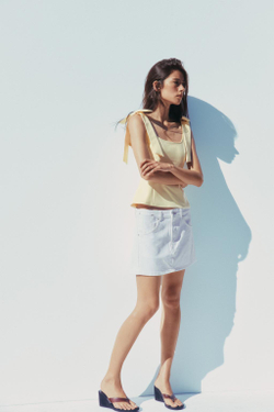 ZARA ТОП ИЗ ЭЛАСТИЧНОЙ ТАКНИ С БАНТАМИ, СВЕТЛО-ЖЕЛТЫЙ