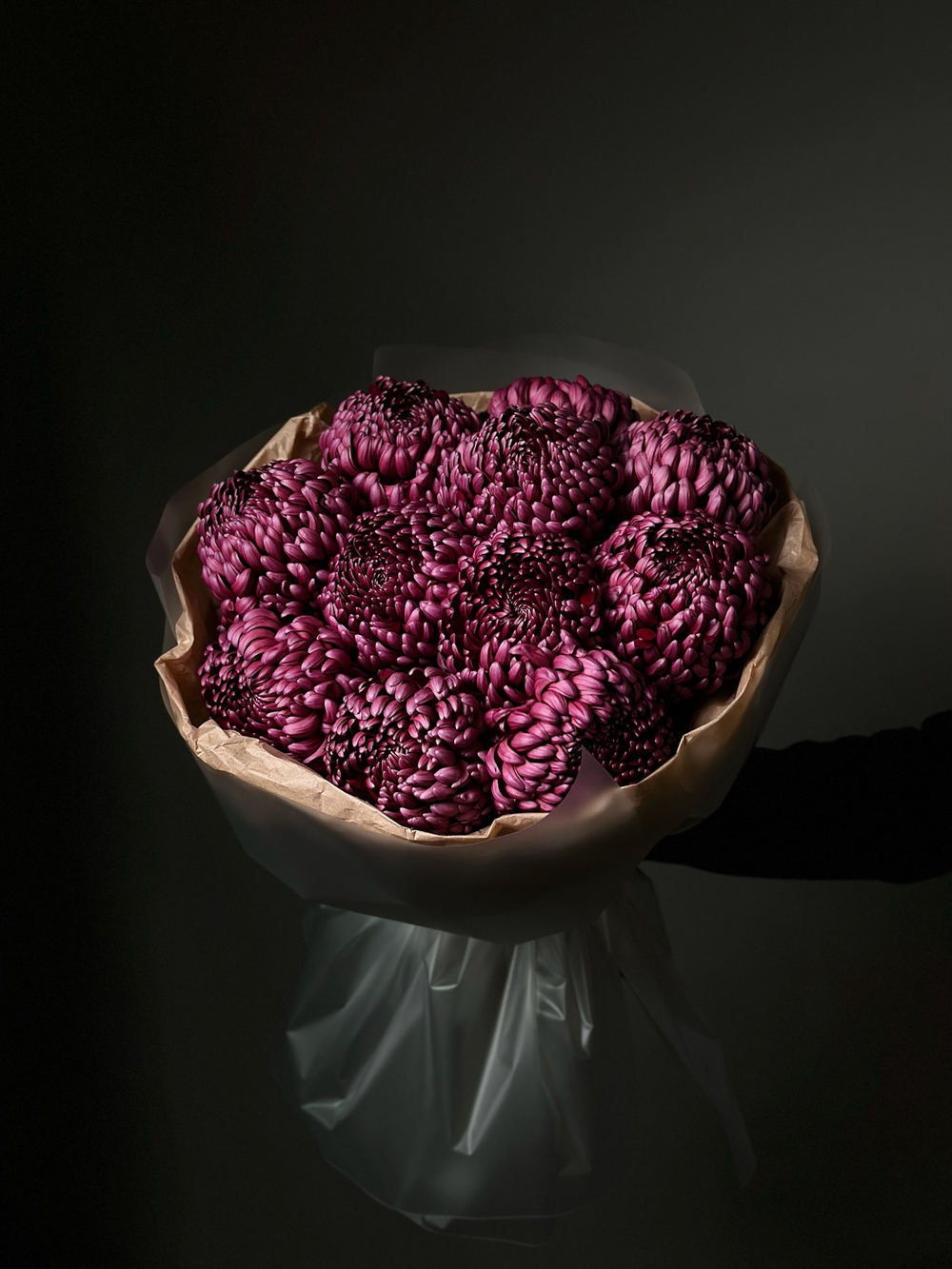 Монобуке́т «Хризантема бигуди»