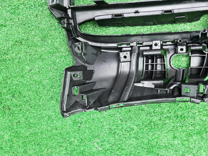 Решетка бампера RH Porsche Panamera 2 971 (20-24)