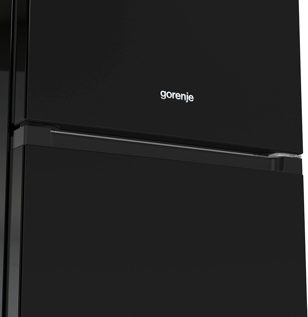 Отдельностоящий двухкамерный холодильник Gorenje NRK6201SYBK