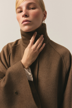 Пальто из 100% шерсти