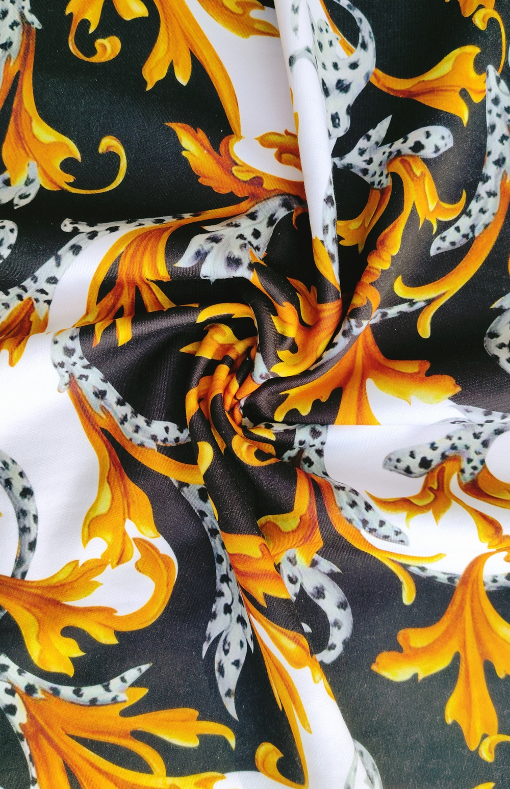 Принт Versace