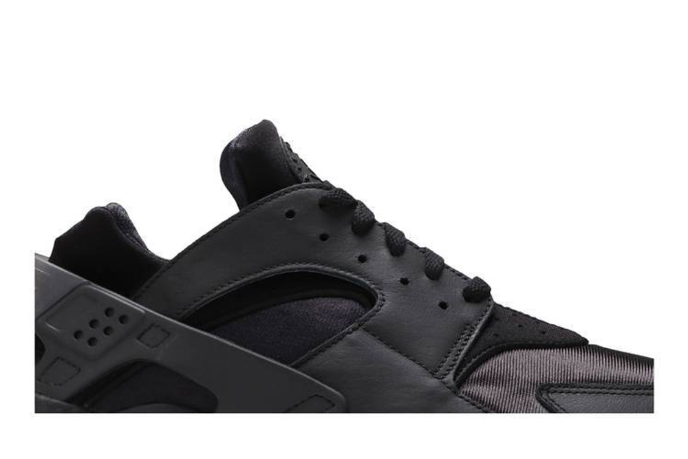 Nike huarache triple black mens on sale