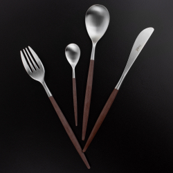 Набор столовых приборов на 6 персон 24 предмета Cutipol Mio matte brown в подарочной упаковке