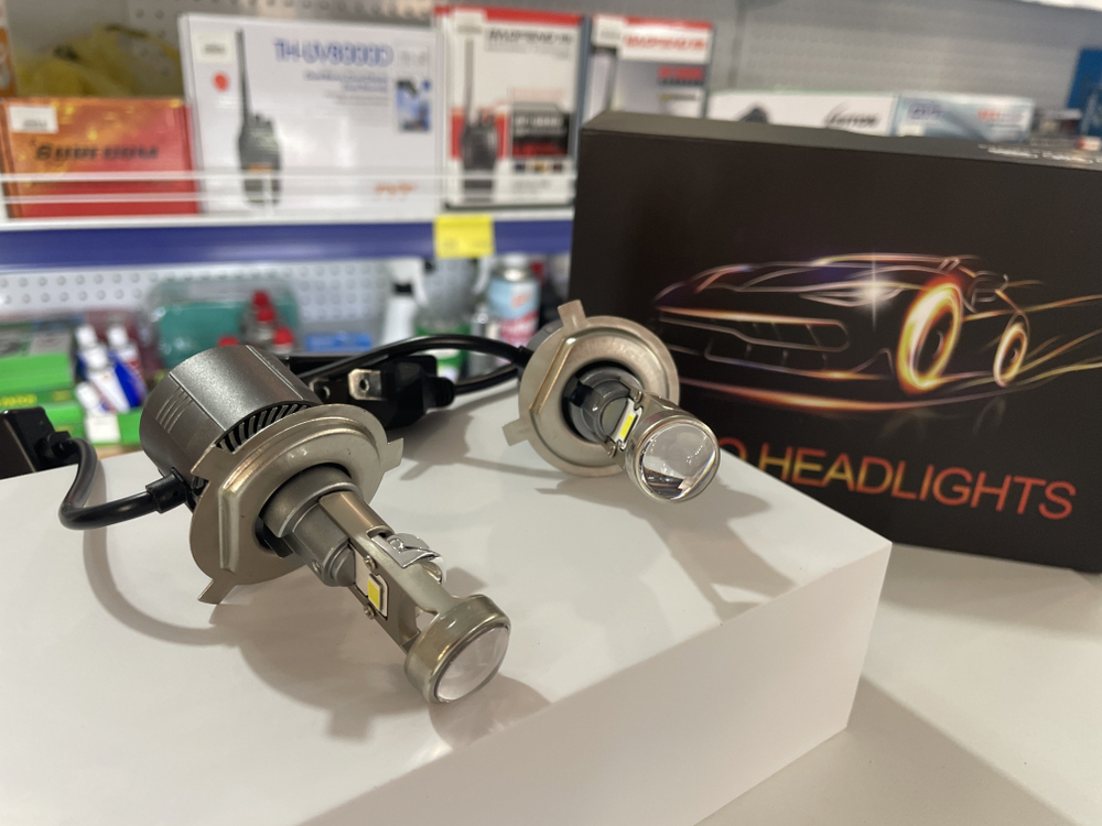 Светодиодные (H4, Мини, ЭКО) лампы Lenses AHL H4 6000lm 30W, линзы (A80 H4) 0.6 кг 20х14х6