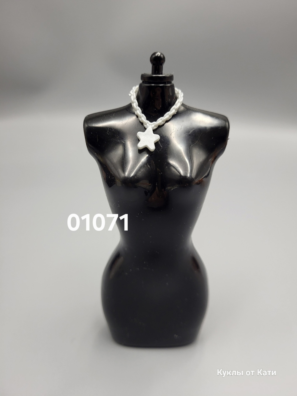 Аксессуар для куклы Барби винтаж ожерелье 01071