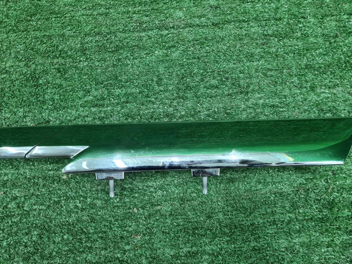 Рейлинг правый Chevrolet Traverse 2 (2017-н.в.)