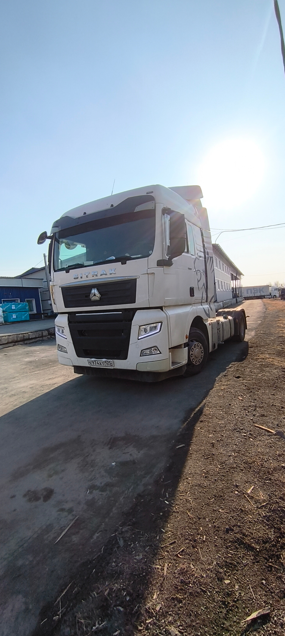 SITRAK C7H 4x2 Седельный тягач ZZ4186V361HE (12,4 л, 480 л.с., АТ)