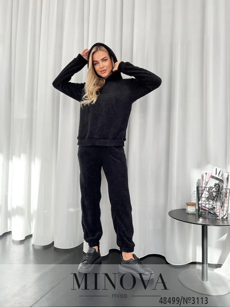Костюм 3113-черный Minova