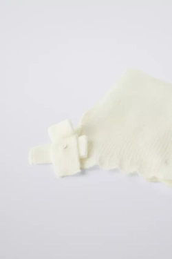 ZARA БАЛАКЛАВА ИЗ ВОЛНИСТОГО ТРИКОТАЖА С ПУГОВИЦЕЙ, ЦВЕТ ЛЬДА