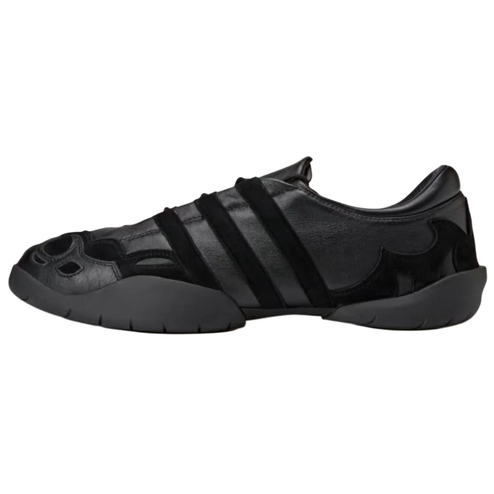 Y 3