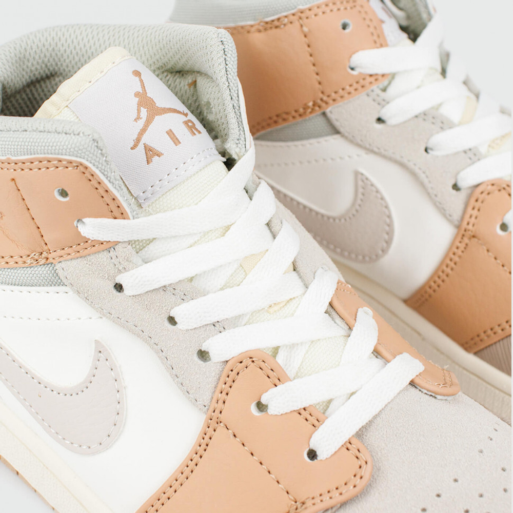 кроссовки Air Jordan 1 Cream / White Wmns