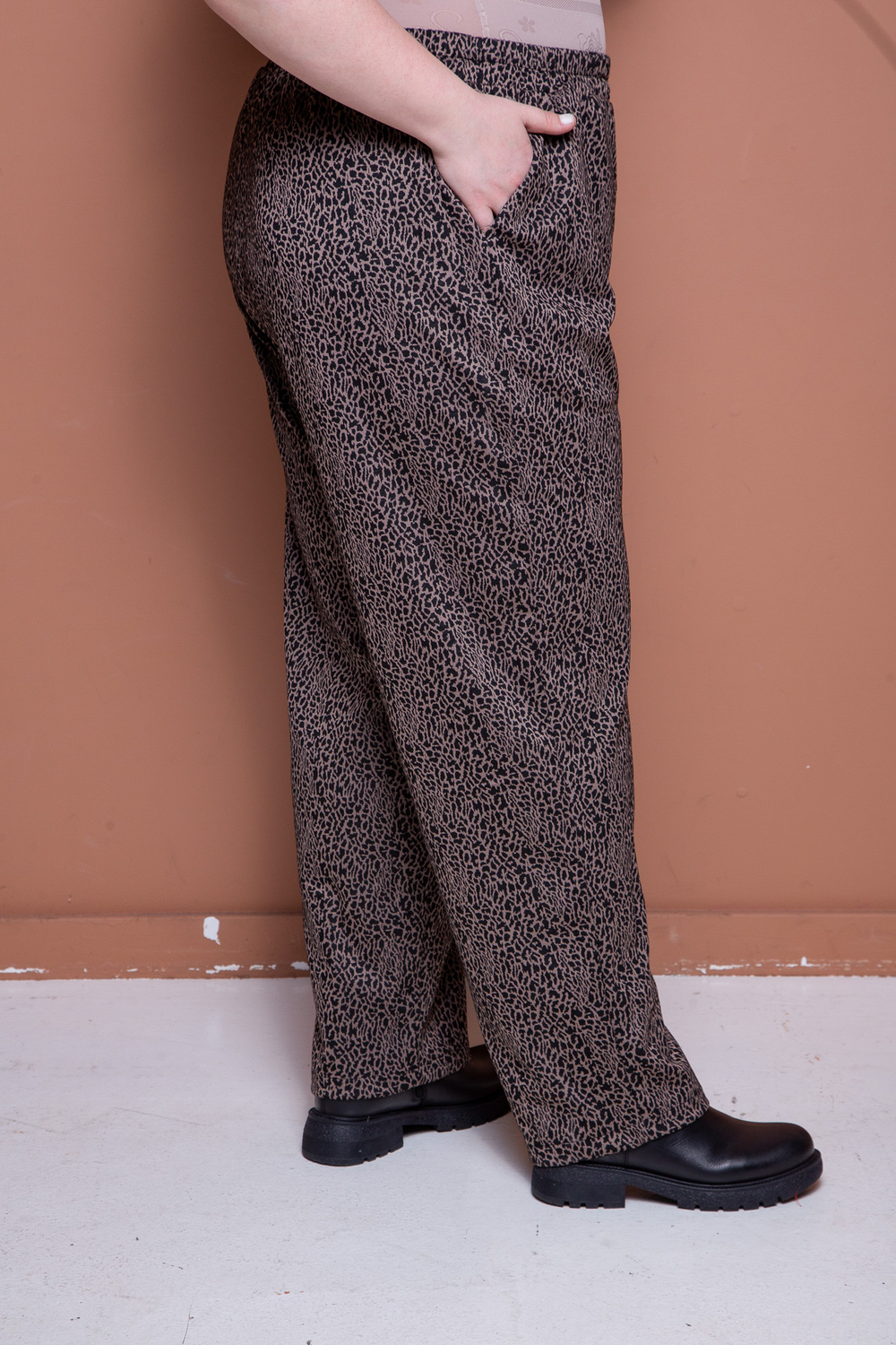 Брюки Б615-17 54-68 1890 руб (1)