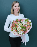 Букет белая и розовая альстромерия 9шт(00438)